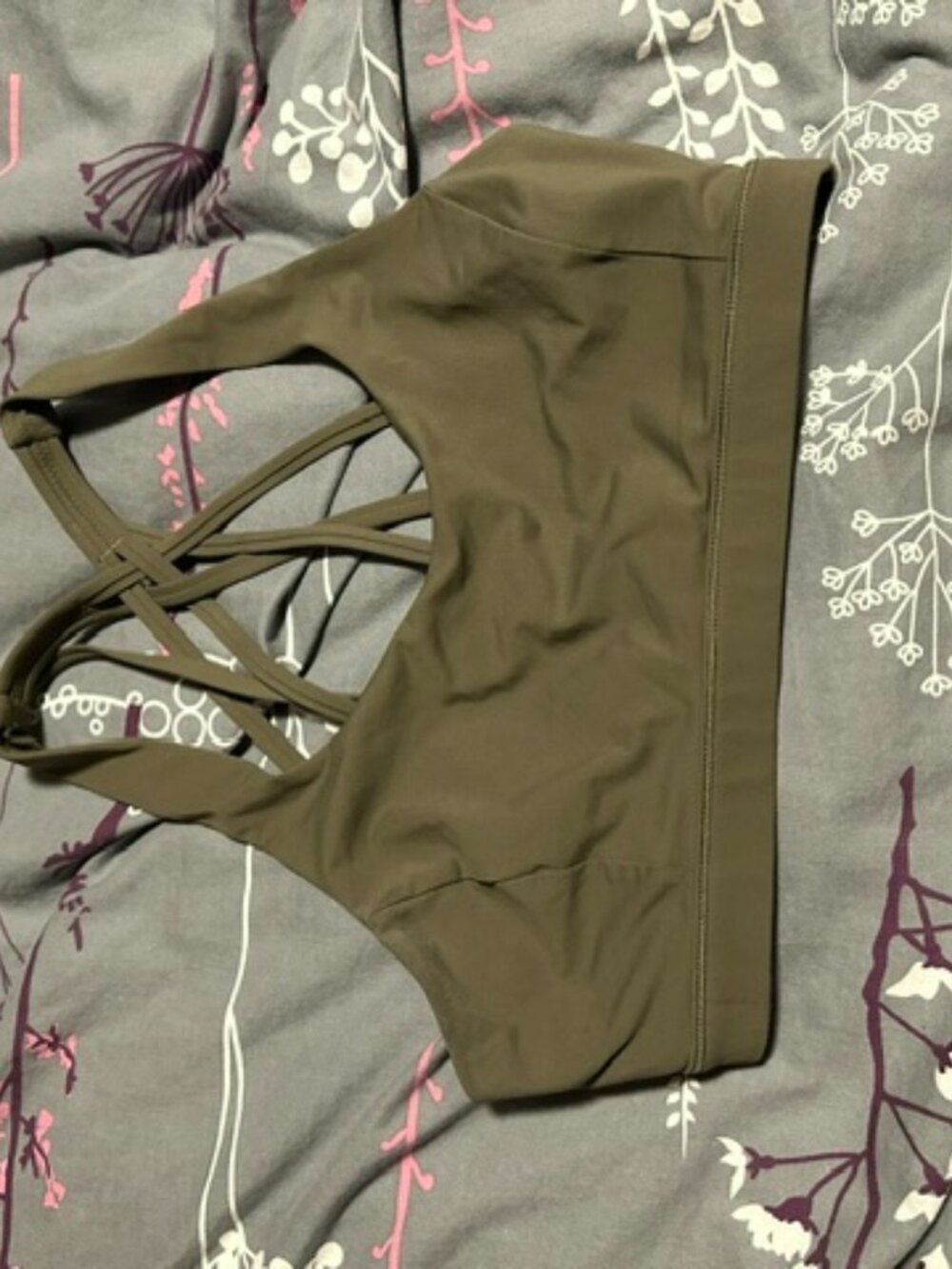 Lululemon olive green sports bra size 6